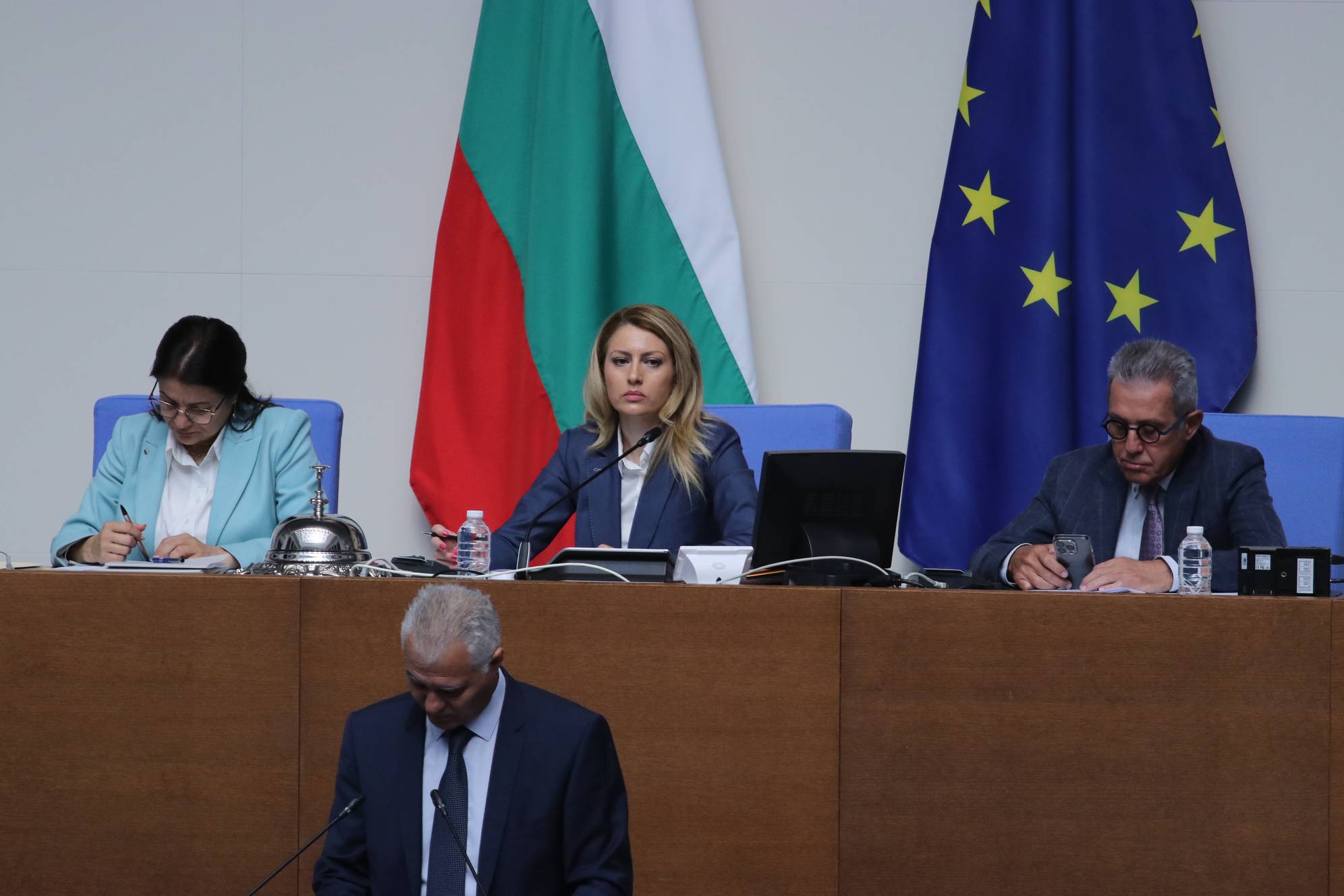  Рая Назарян 